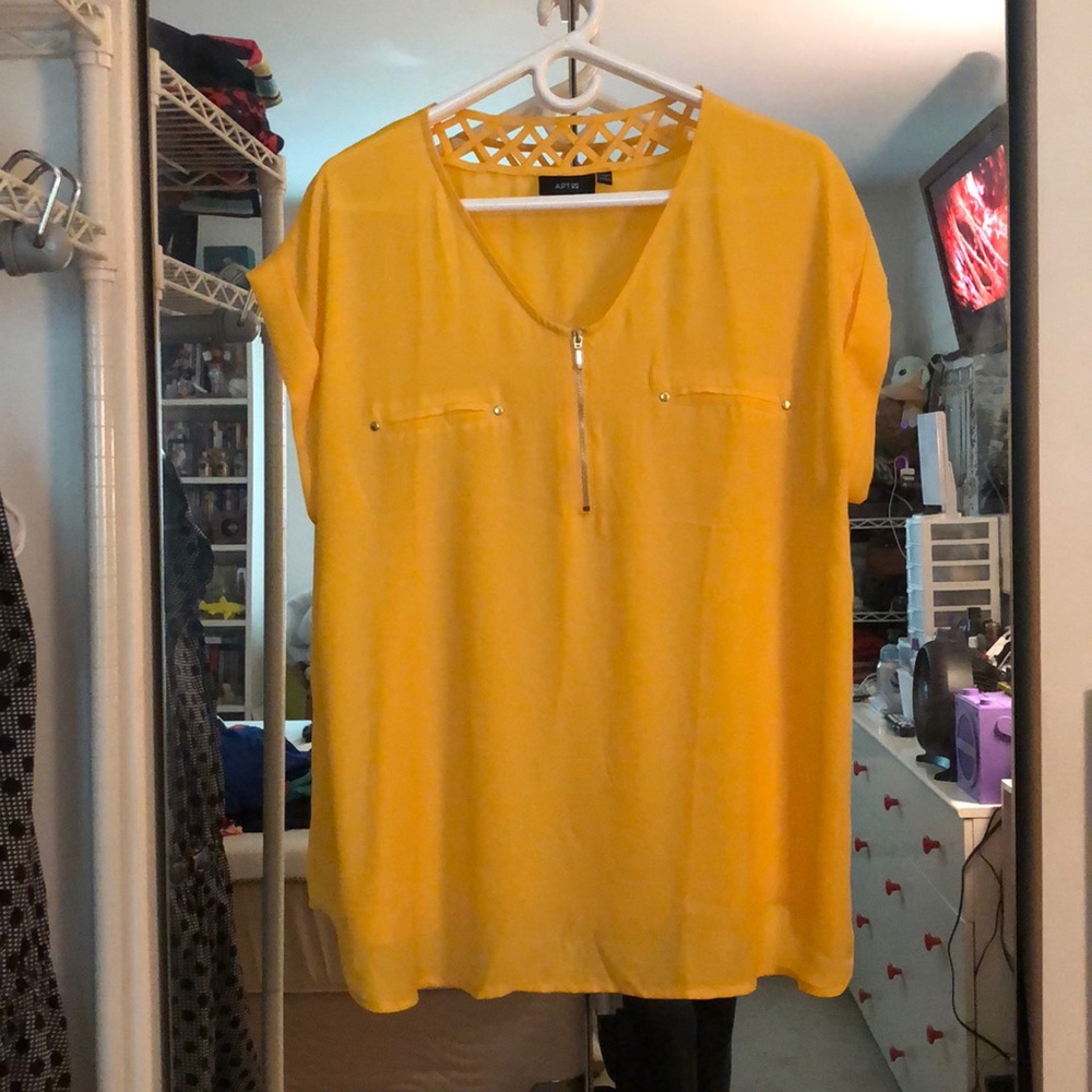 Short Sleeve Blouse